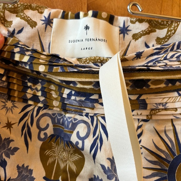 Eugenia Fernandez | Patterned Blue and Gold Women's Shorts | L - Picture 6 of 7